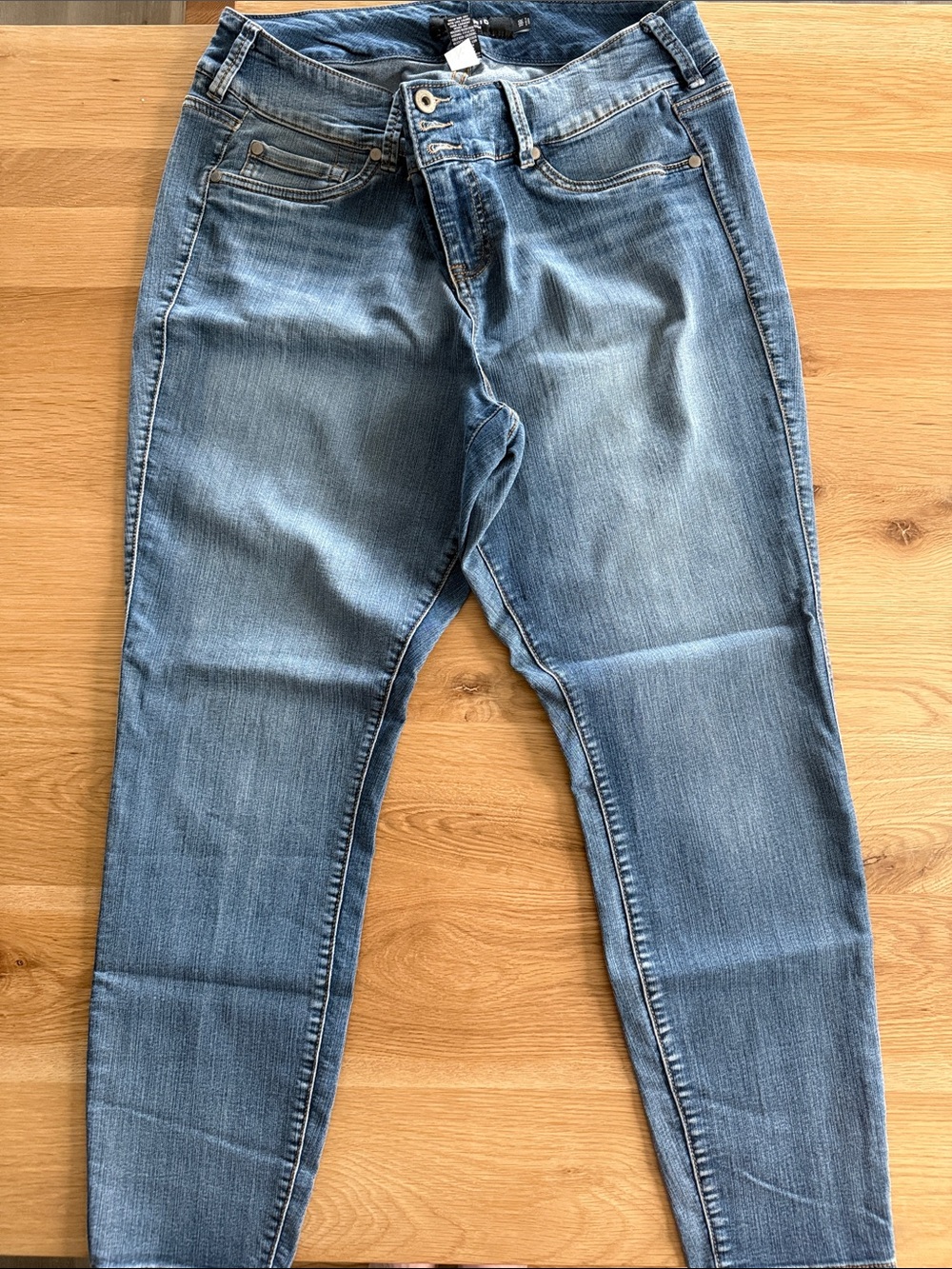 torrid Light Blue Skinny Jeans (3)
